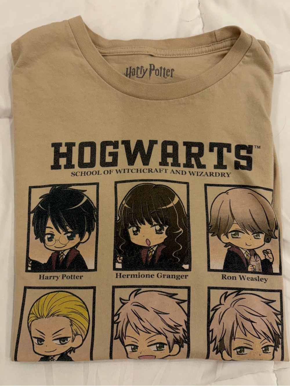 Vintage Harry Potter Hogwarts Chibi Character T-Shirt - Tan / Beige (Medium)
